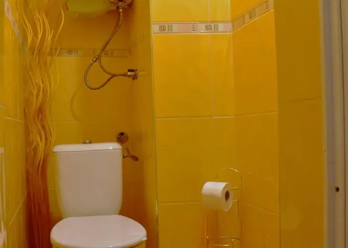 Alex Botique شقة فارنا